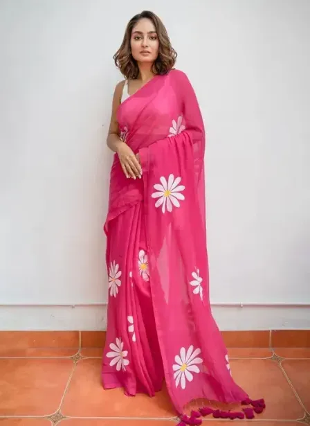 Vibrant Pink Daisy Floral Print Linen Saree